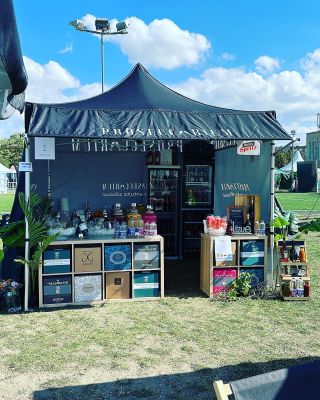 Festival? Svatba? Pouť? Firemní akce? … ANO, to vše umíme, stačí se nám ozvat a zařídíme vše co budete chtít🥳🍹🍾...